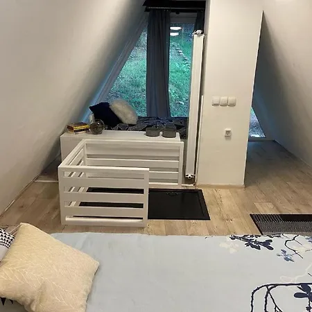 Nest Tarcin Dağ evi *