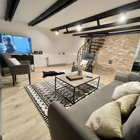 Nest Tarcin Hadžići
